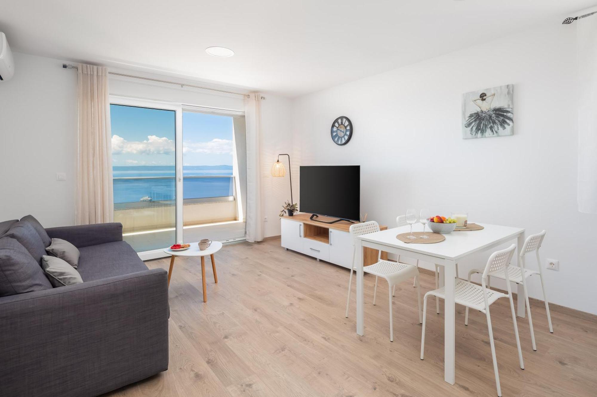 Apartman Il Mar - New With Garage Makarska