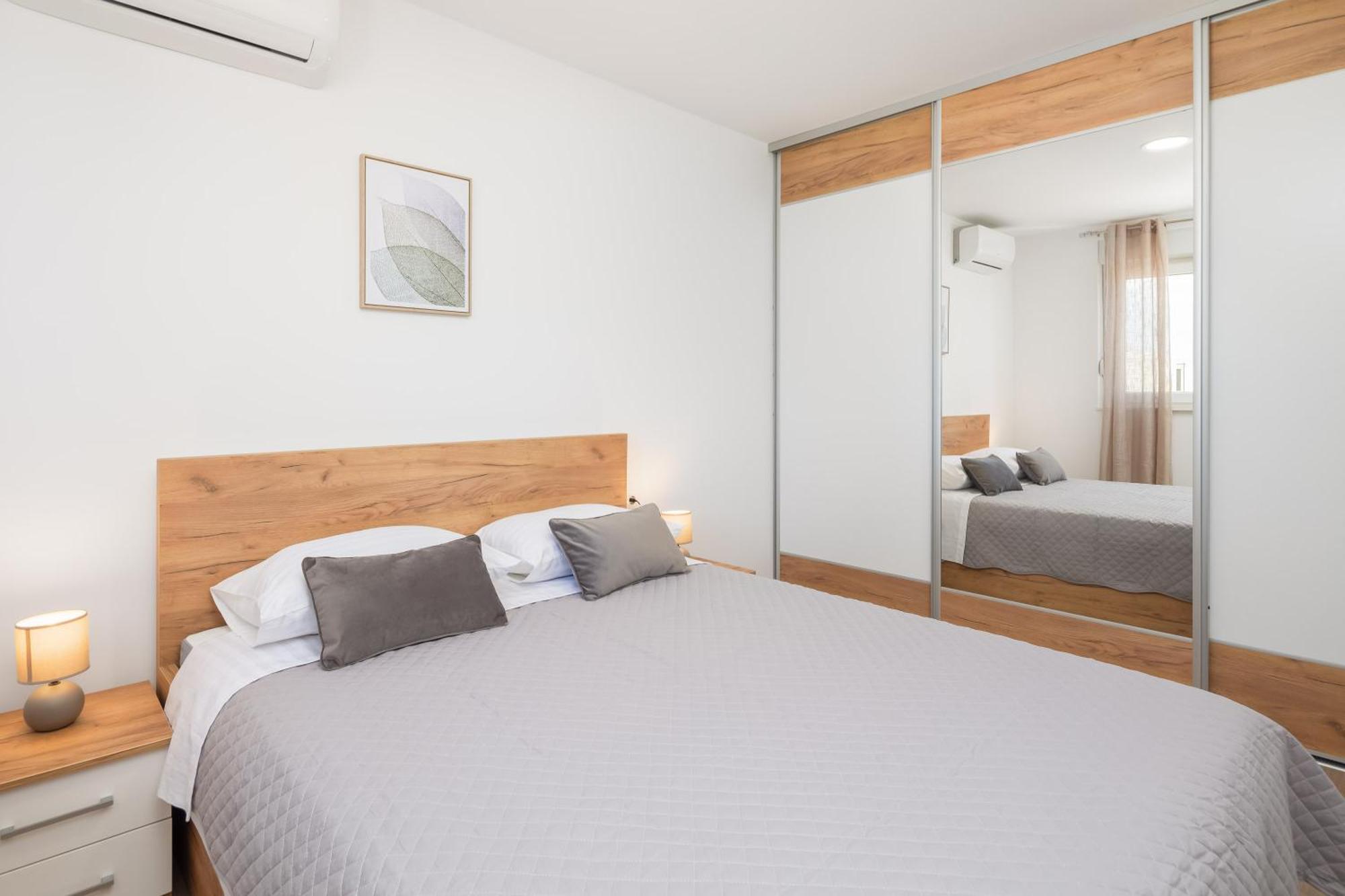 Il Mar - New With Garage Apartment Makarska